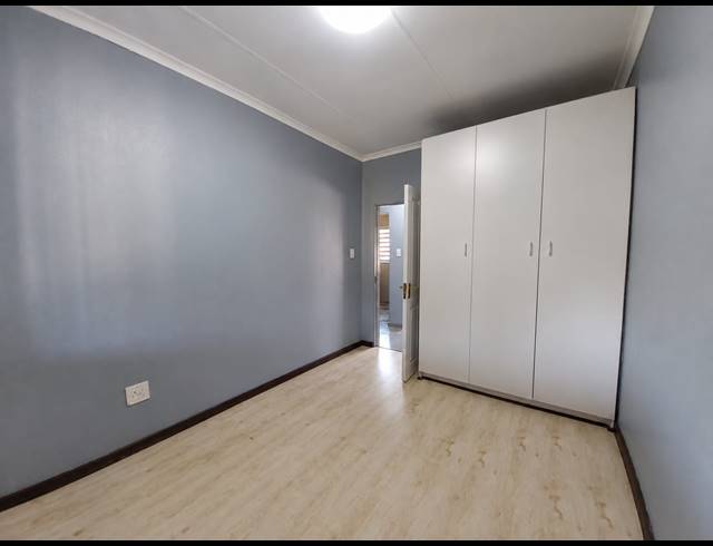 3 BEDROOM HOUSE FOR SALE IN ROTHDENE